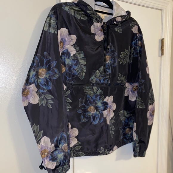 Thread & Supply size small floral pullover rain jacket top - Picture 2 of 5